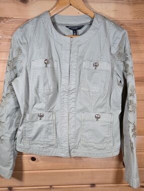 Vince Camuto Light Sage Embroidered-Sleeve Utility Jacket